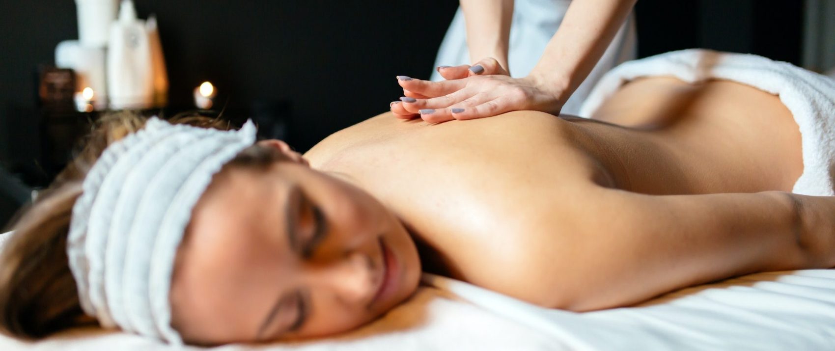 Massage therapeute